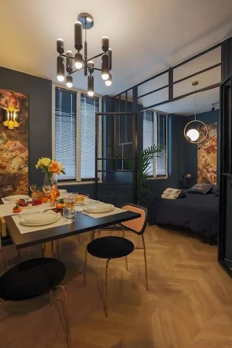 Sublimappartlamarquisepariscenter2Bathr
