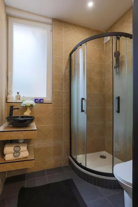 Appartamento Sublimappartlamarquisepariscenter2Bathr